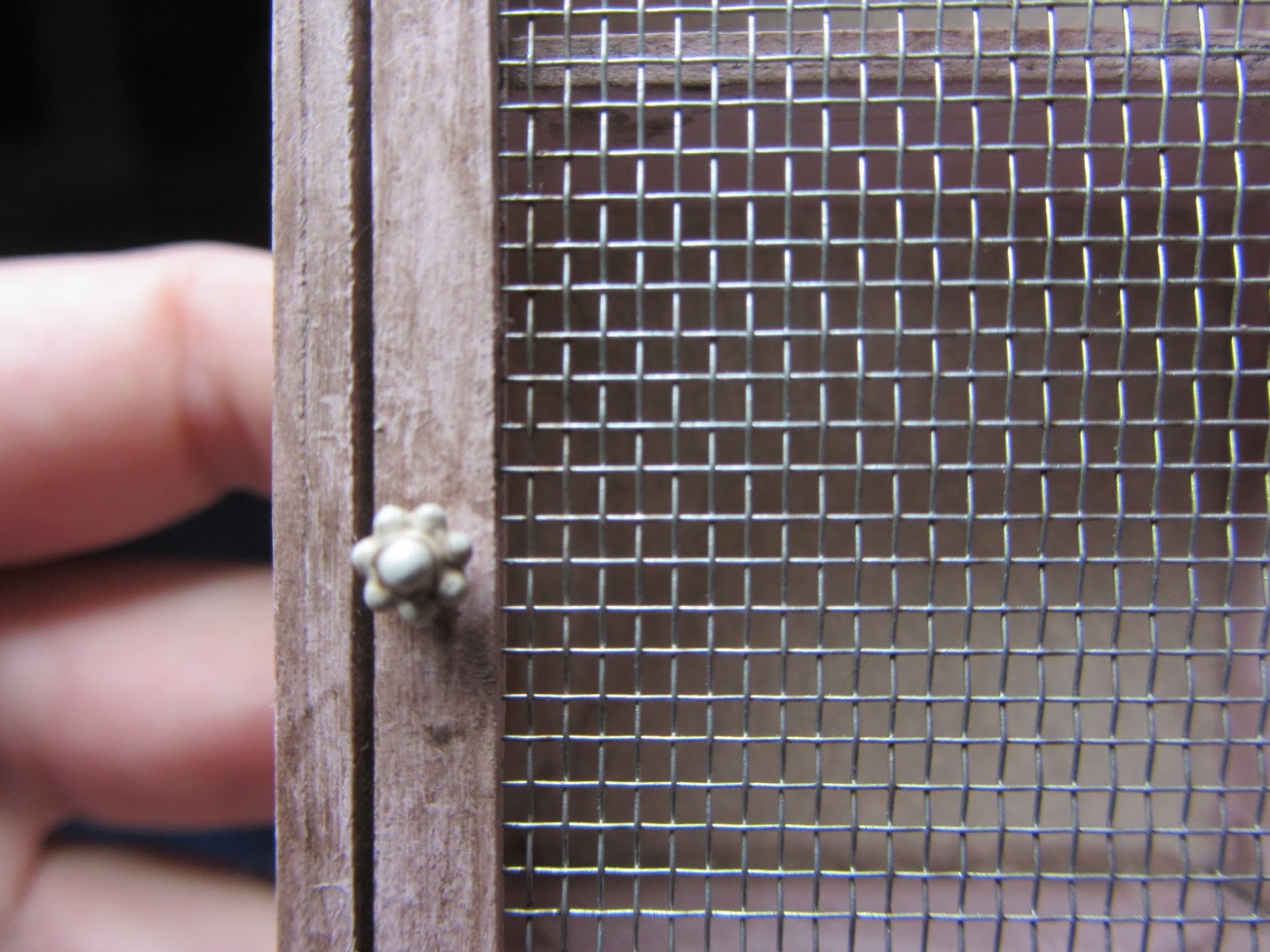 Nostalgie in 1:12: Kleiner Vorratsschrank