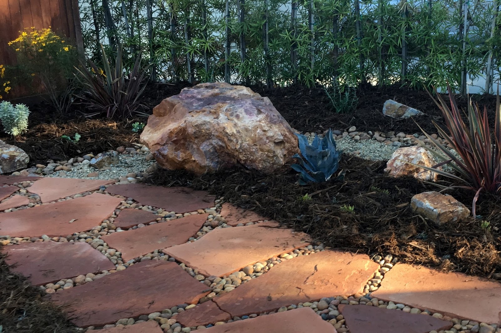 Red Lava Rock Garden Ideas / Red Lava Rocks Landscaping — Extravagant