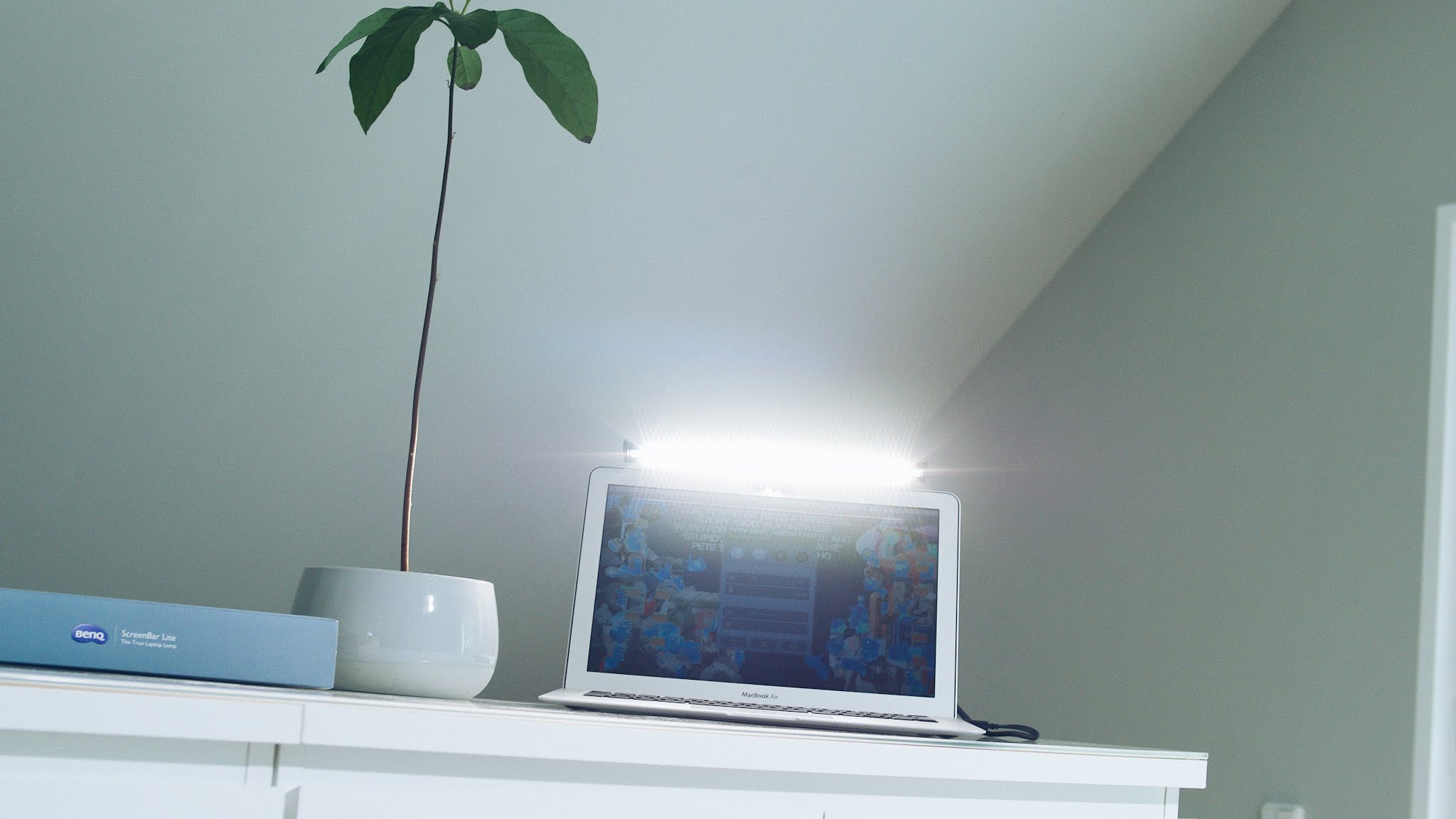 Die BenQ ScreenBar Lite | Eine mobile LED-Arbeitslampe nicht nur für digitale Nomaden