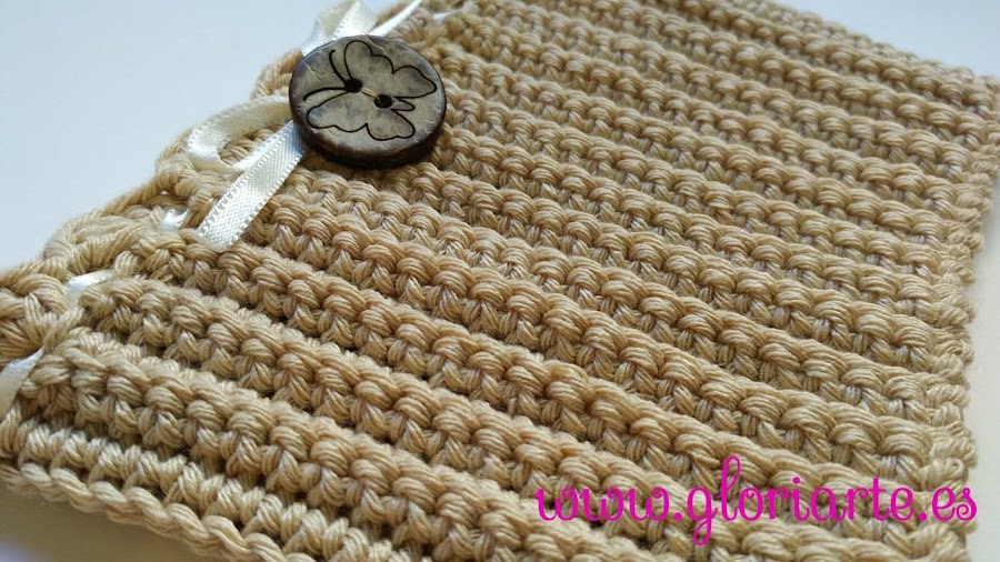 vista de cerca de los calentadores para botas de ganchillo