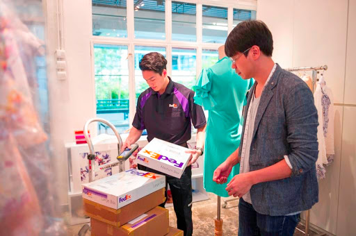 小型趨勢：小型零售商如何突破時裝週從時尚社群行銷打拼