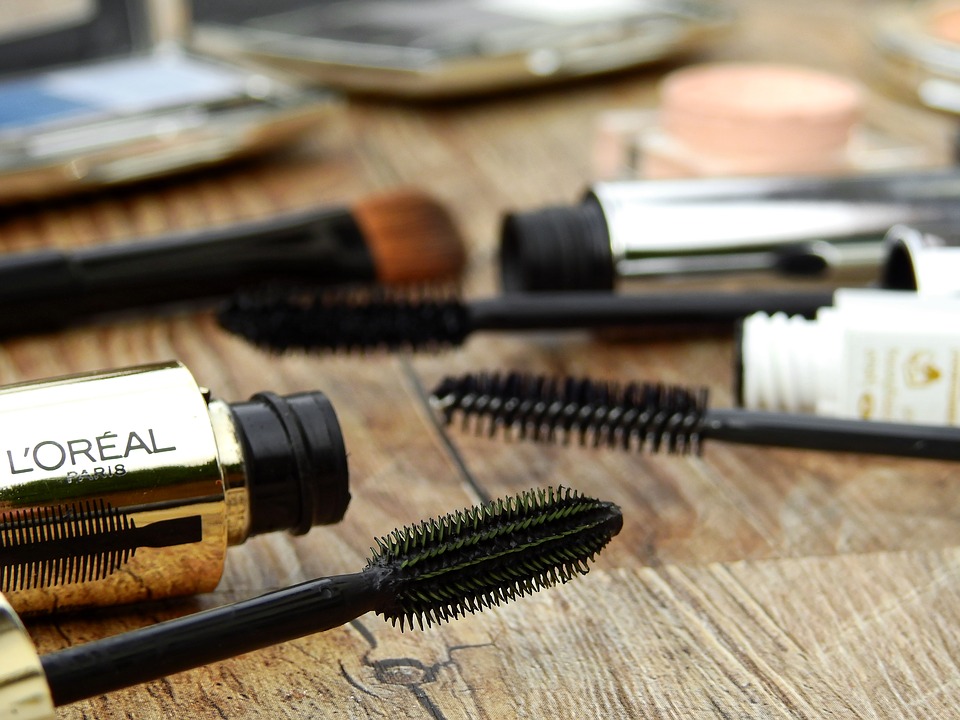 Nuts 4 Stuff How to Choose the Ideal Mascara Brush for Your Needs