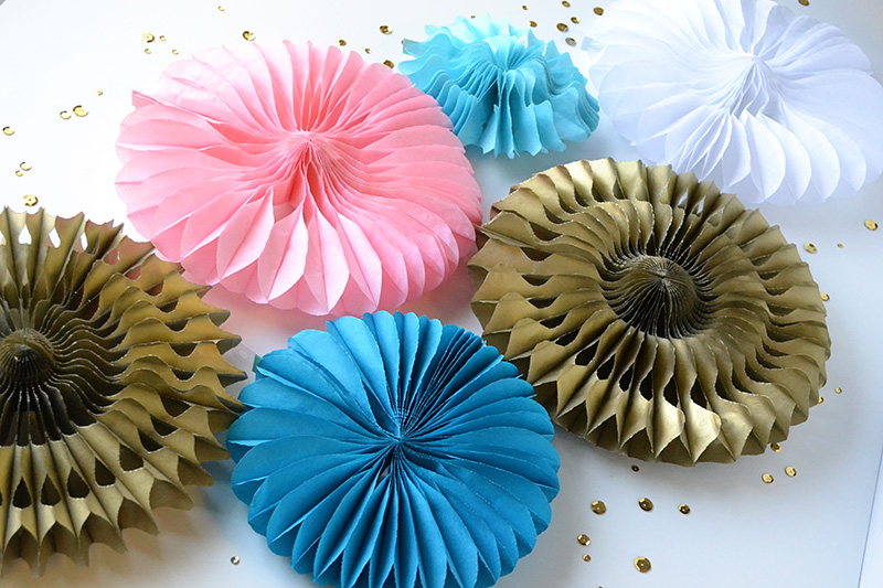 Aly Dosdall: honeycomb paper party decorations