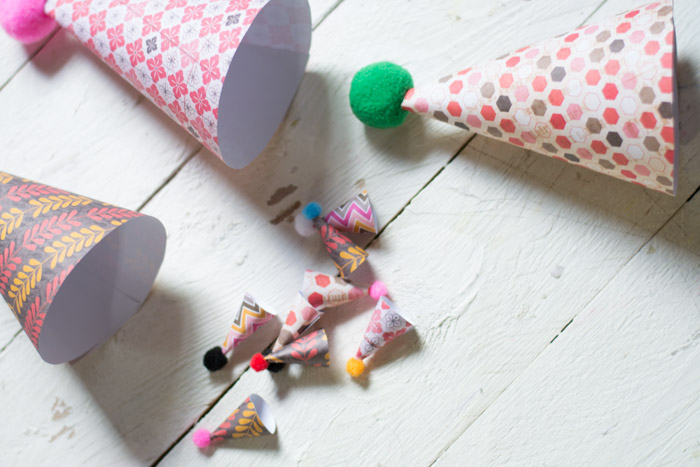 Gorritos fiesta pompón diy