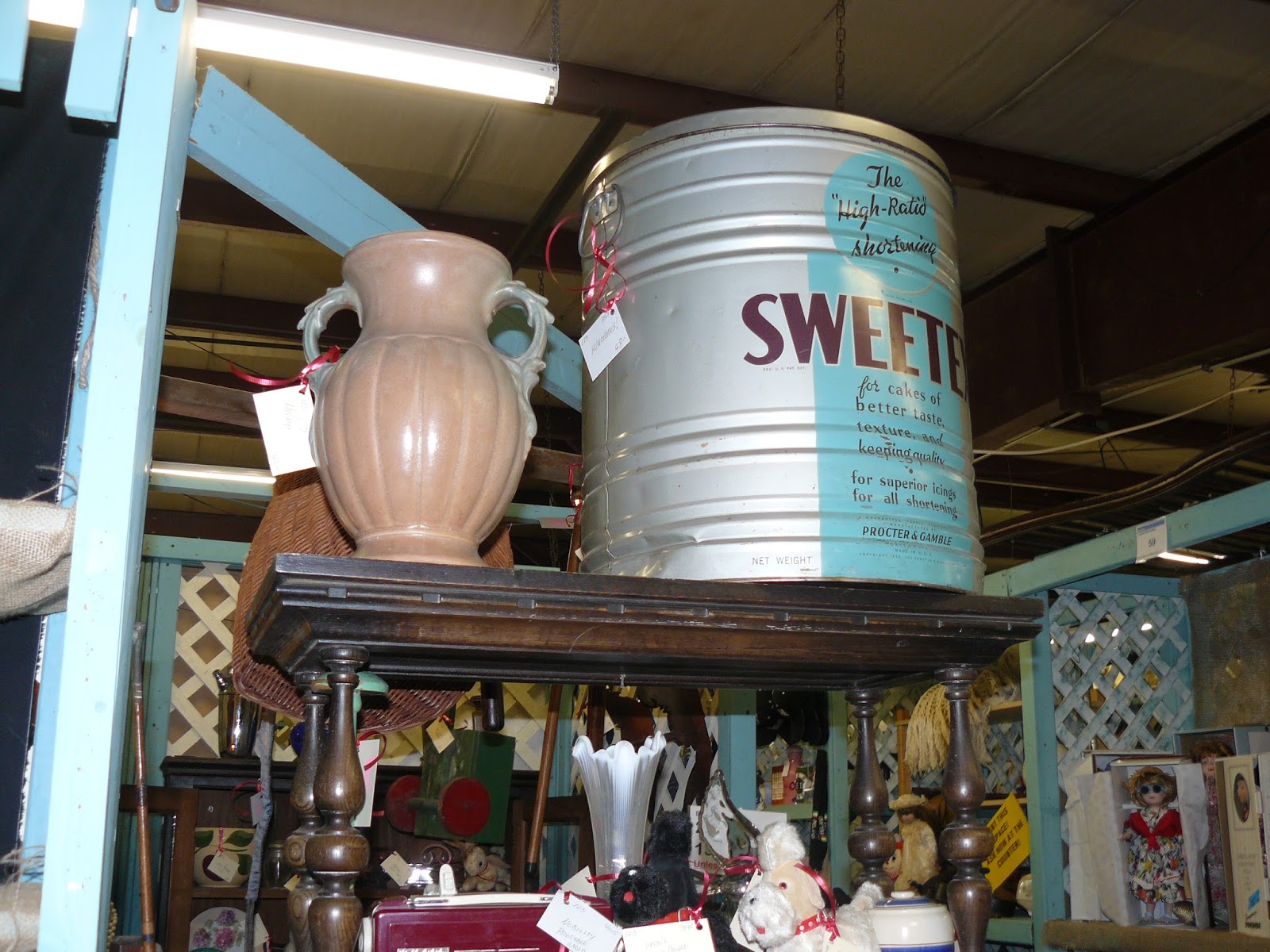 SCRANBERRY COOP Antique metal Sweetex Shortening, huge tin can