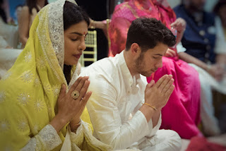 Photos from #PriyankaChopra and #NickJonas' engagement ceremony in India