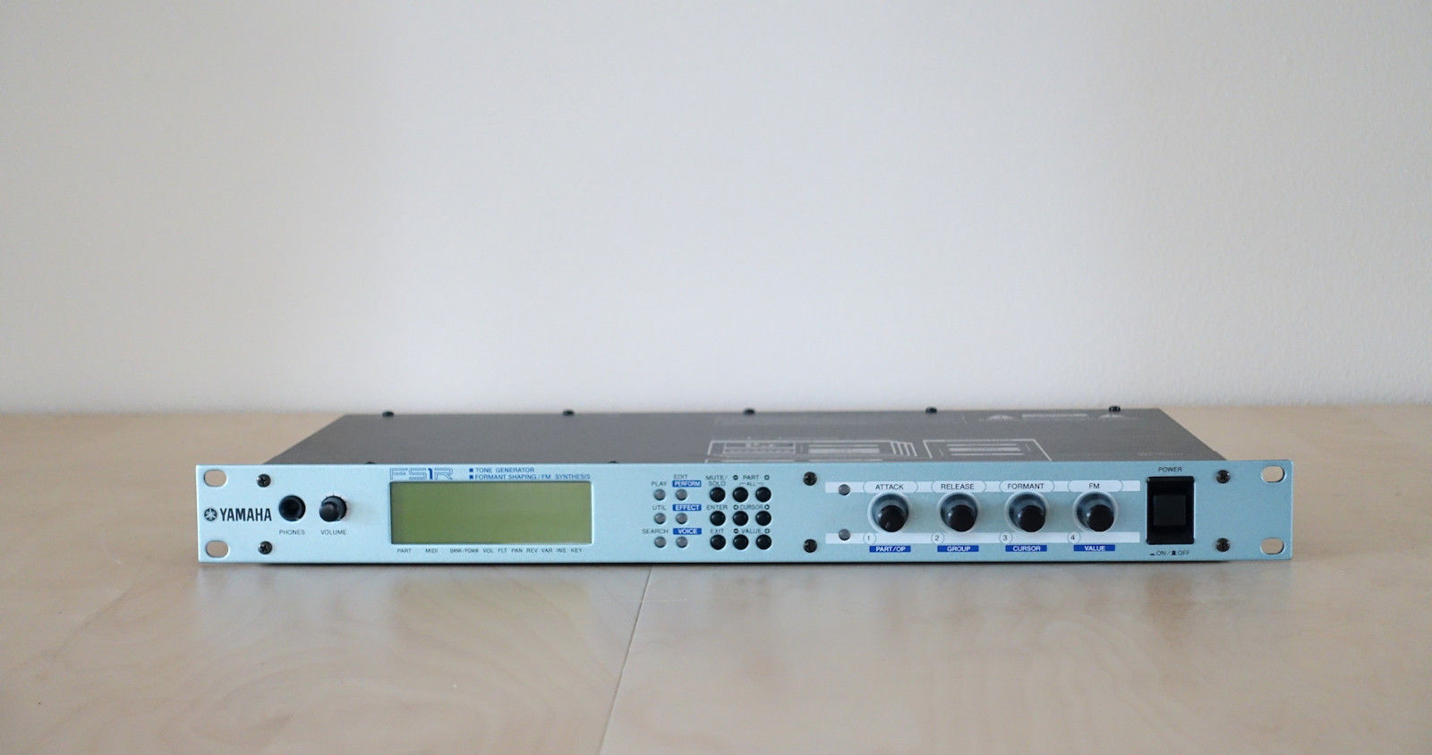 MATRIXSYNTH Yamaha FS1R Rack Mount FM & Formant Synthesizer SN OX01928