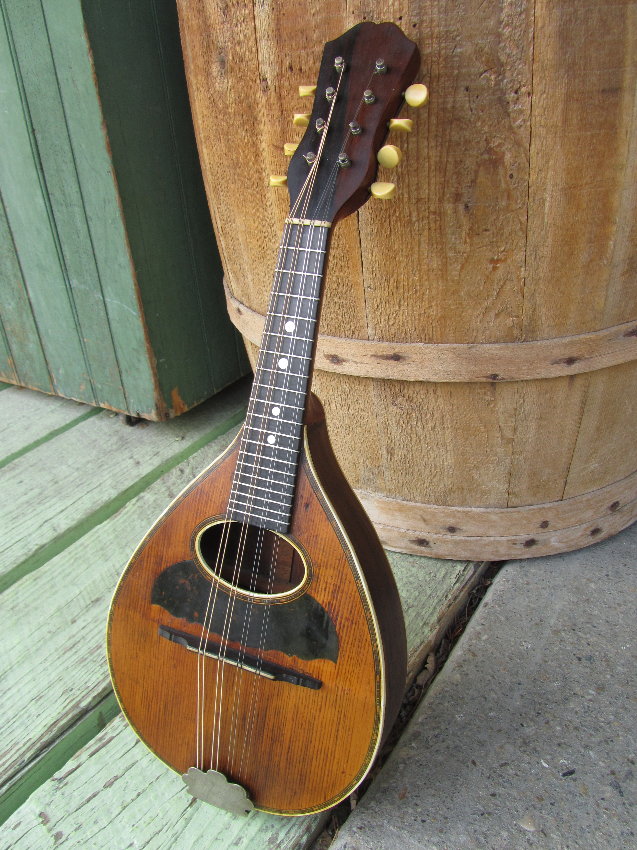 c.1915 Leland Piccolo Mandolin
