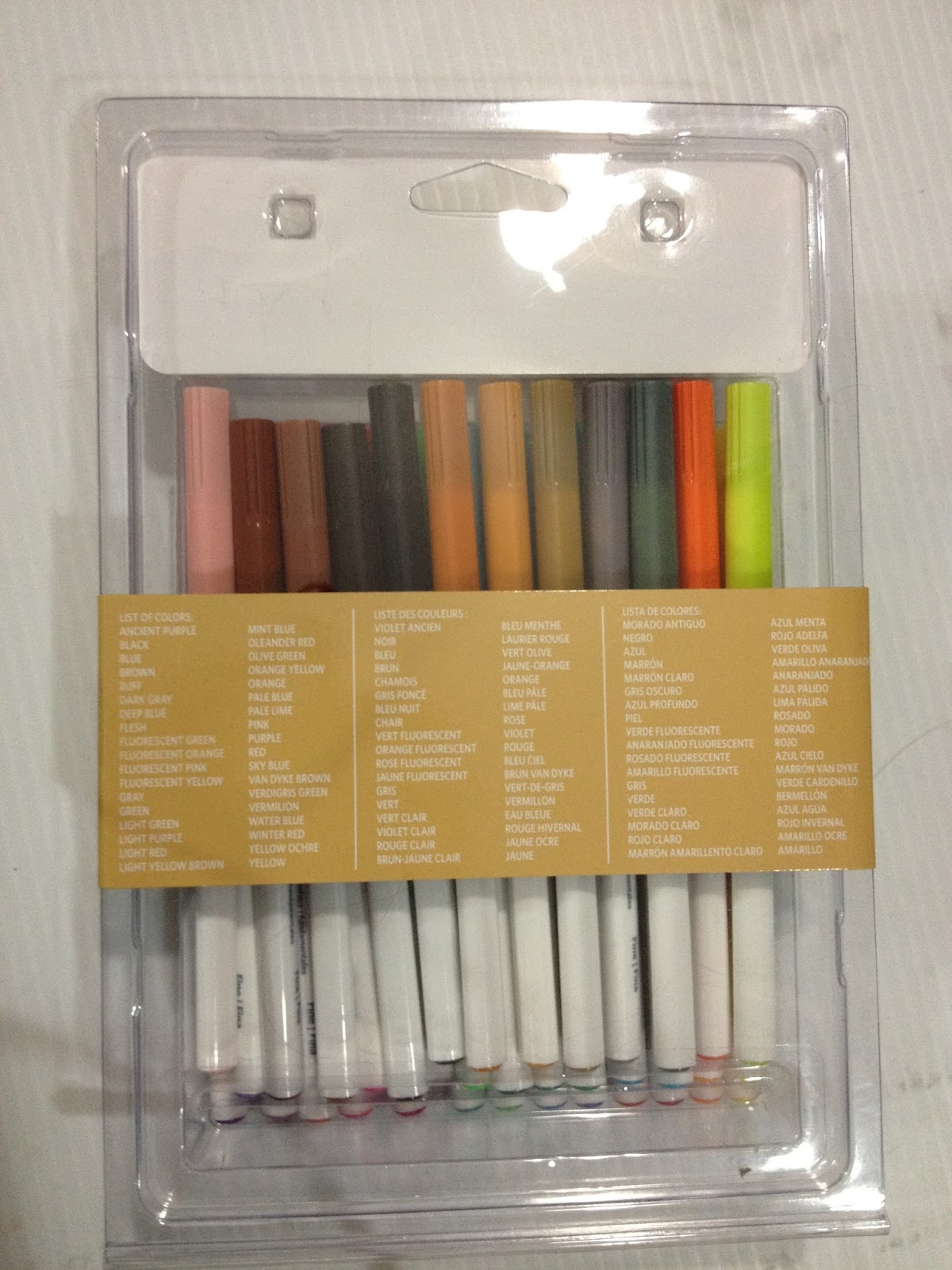 5 Reasons to Try The Artist's Loft Watercolor Markers - Swatch