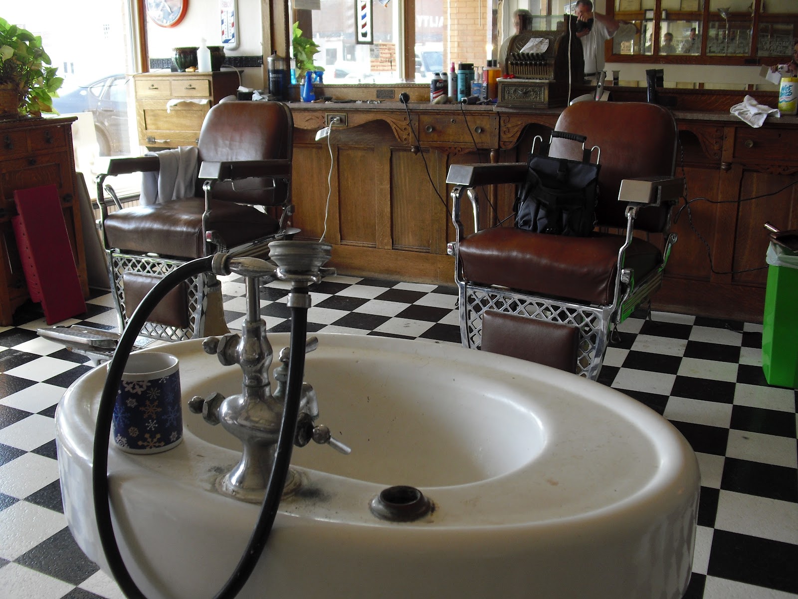 Stay on Route 6 LaSalle, IL to Geneseo, IL On Route 6; In Pictures