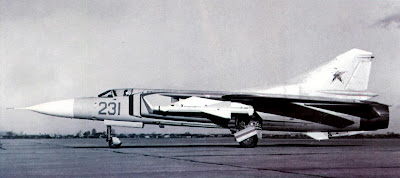 истребитель МиГ-23 фото