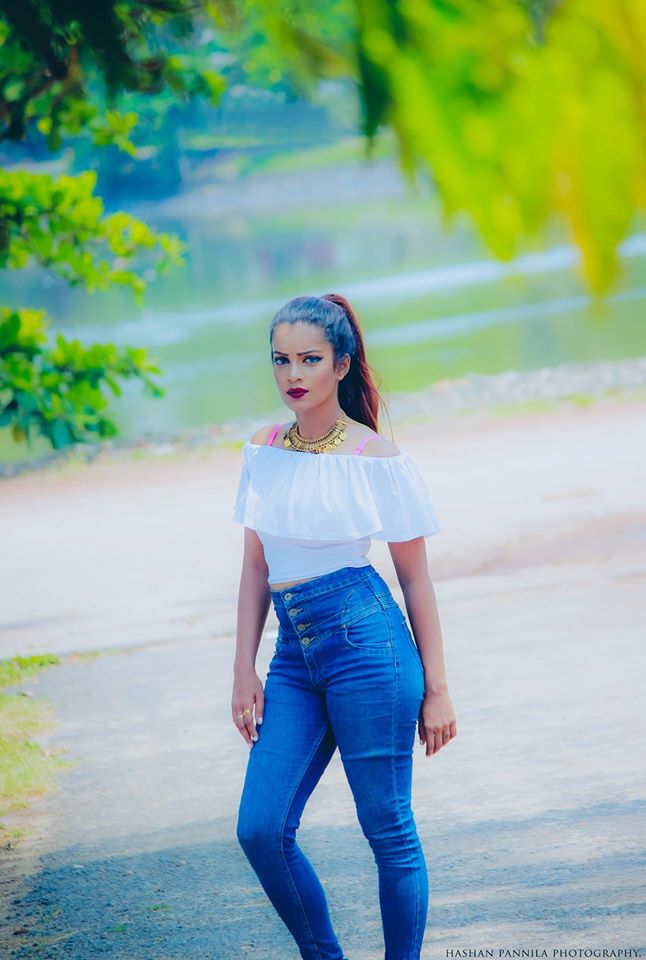 Model Yameesha Rasadi Hot Denim Sri Lankan Actress and Models Bank