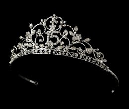 The meaning of the Quinceanera`s Tiara