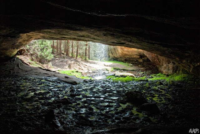 Castroviejo y Cueva Serena.