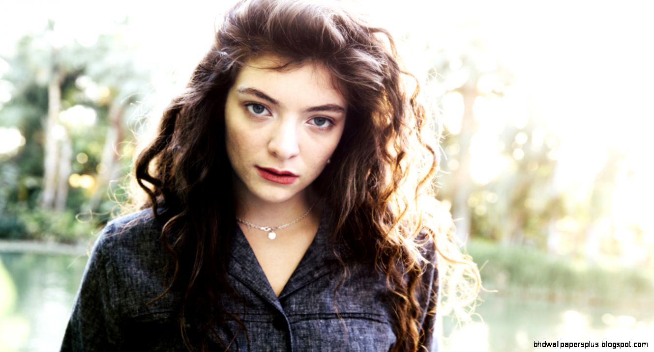 Lorde Offers Album Update Praises Robyn  Rolling Stone