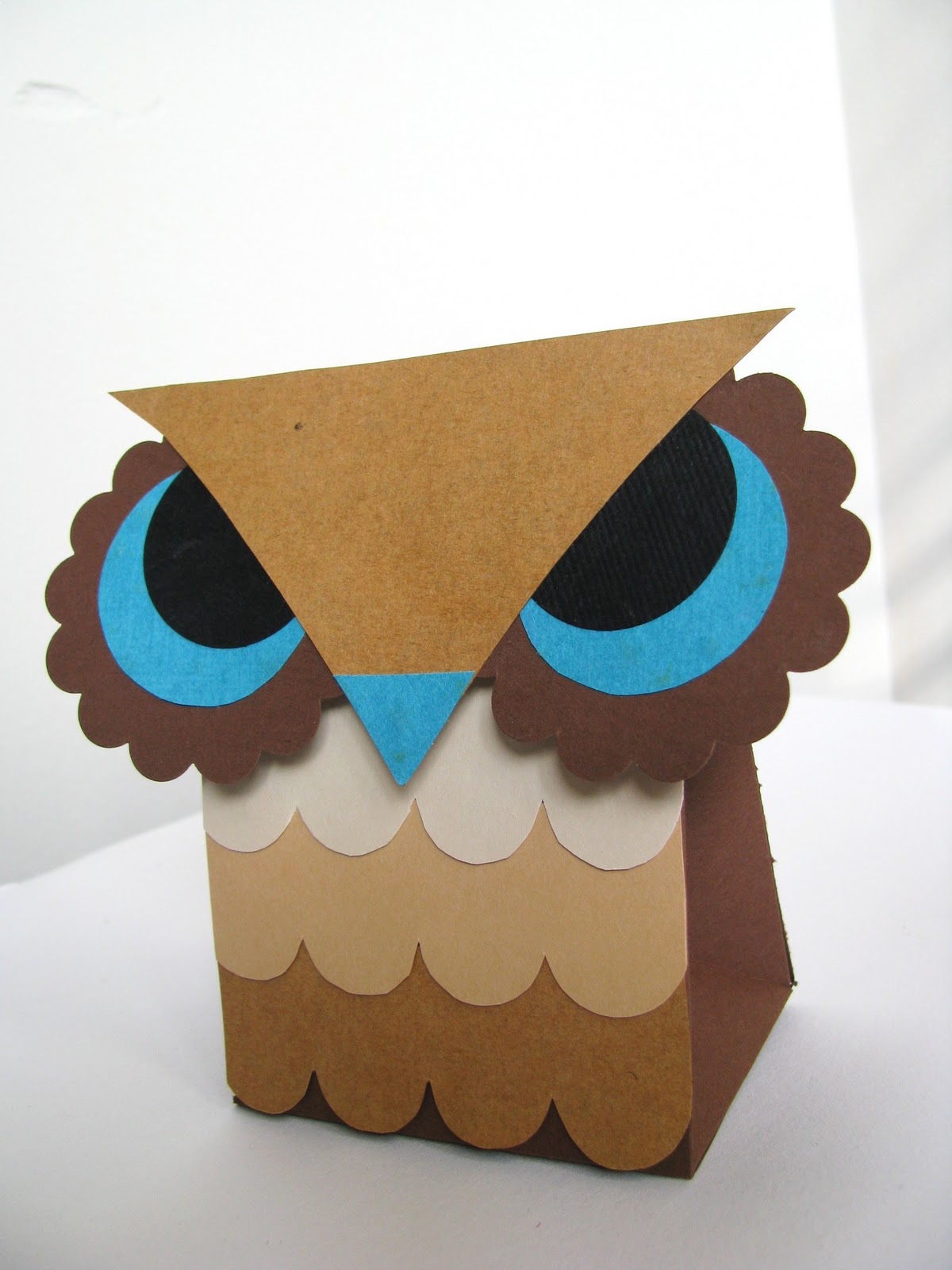 Yellow Mums Printable Owl favor boxes