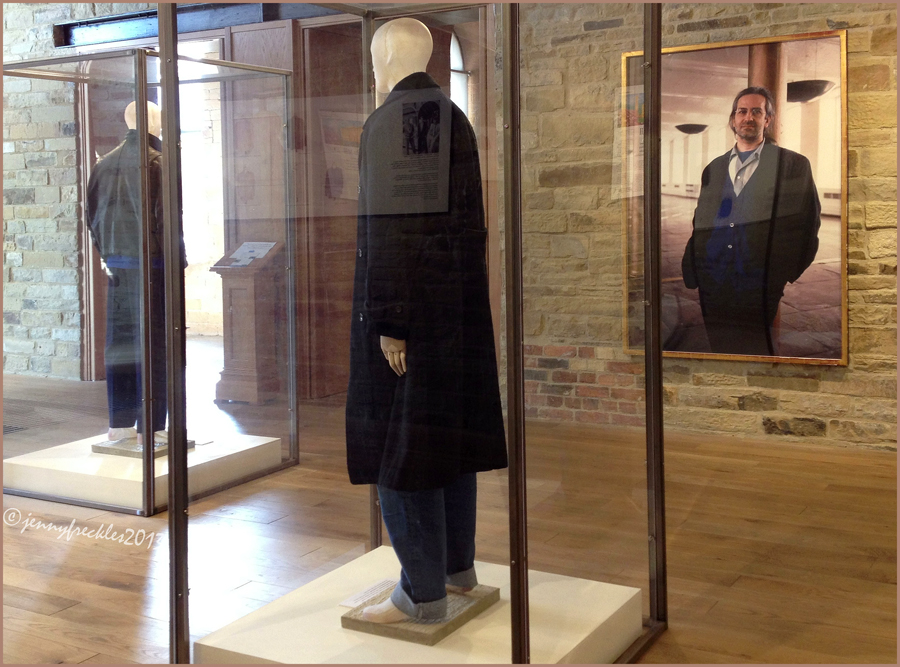 Saltaire Daily Photo The family Silver