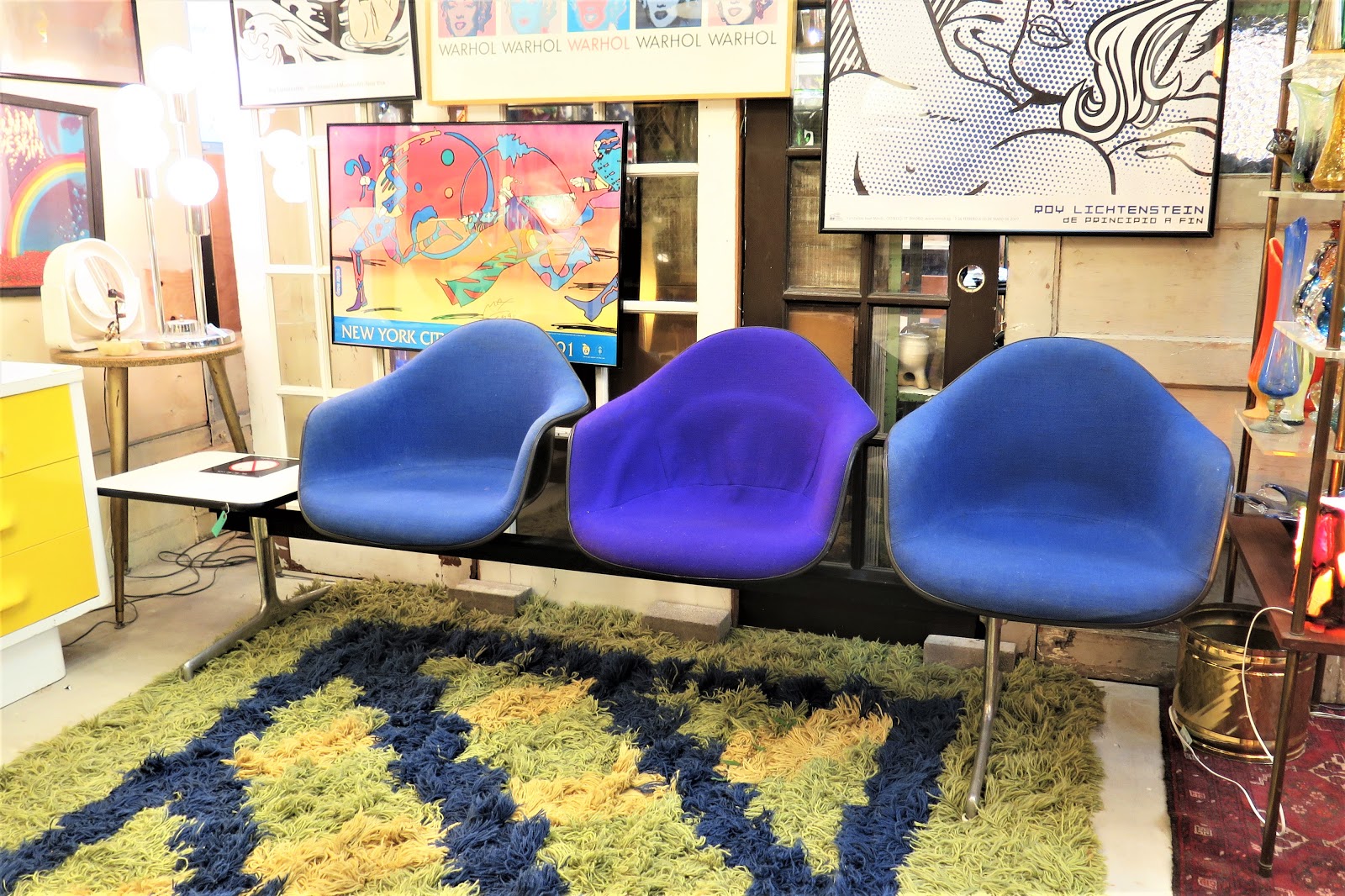 WANT ANTIQUE inc.: 新入荷！Eames Chairs【LIFE STORE】