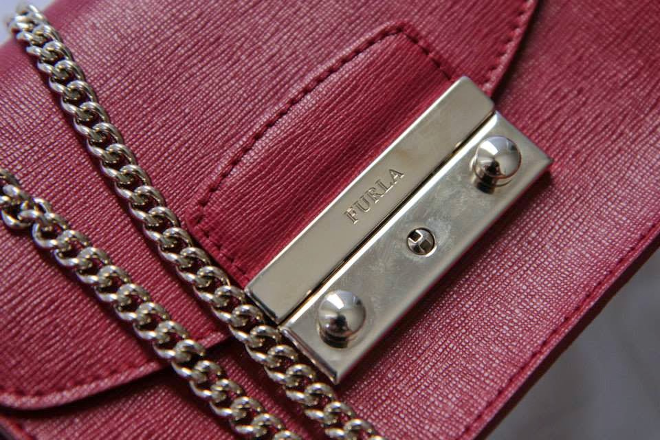 Furla Julia Saffiano Mini Chain Bag-Red