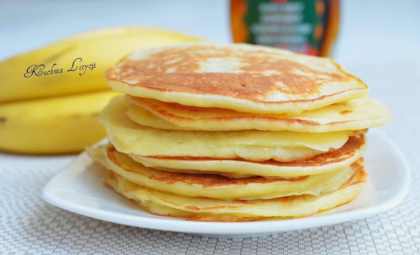 Kuchnia Letycji Bananowe pancakes z syropem klonowym