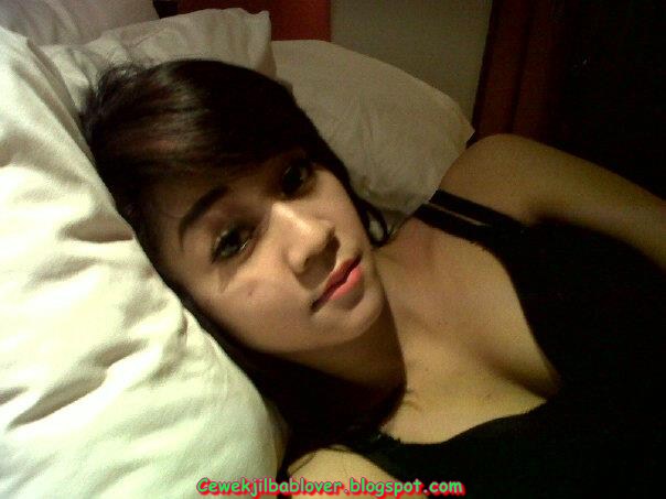 Photo Model Freelancer Cantik Berjilbab Bisa Dibooking! | Kumpulan Foto