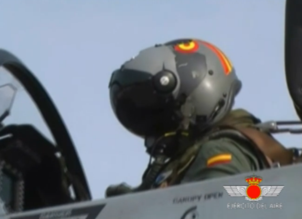 VISOR%2BSCORPION%2BEN%2BPRUEBAS%2BCON%2BCASCO%2BDEL%2BF-18-EJERCITO%2BDEL%2BAIRE%2BESPA%25C3%2591OL-3.png
