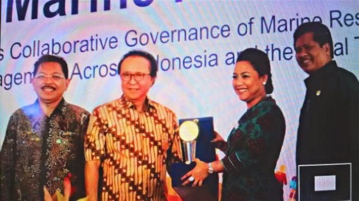 Kembangkan SDM Perikanan, Bupati Tabanan Raih Adi Bakti Mina Widia