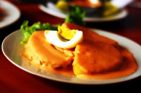 Huevo en Salsa de Rocoto