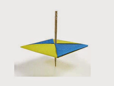 Cách gấp, xếp con quay bằng giấy origami - Video hướng dẫn xếp hình - How to make a Top