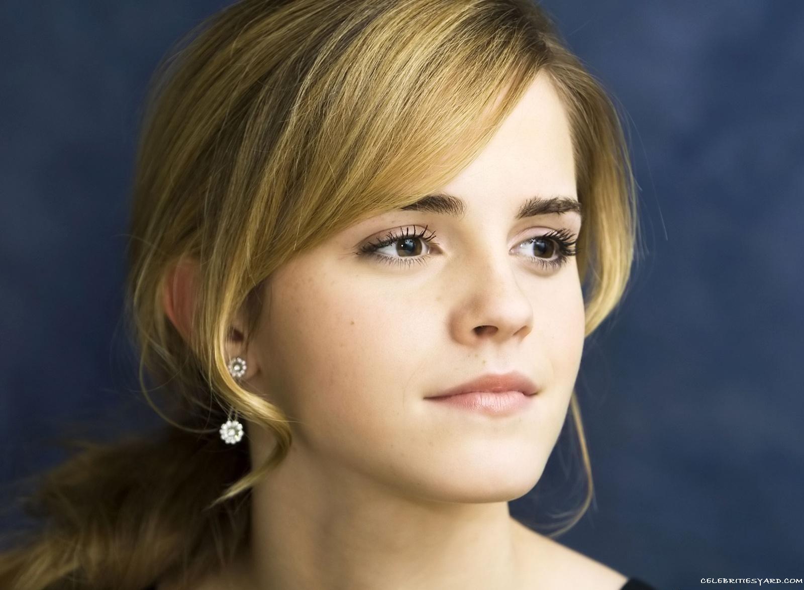 http://3.bp.blogspot.com/-uUmYLfVqahU/TgCHx1_znOI/AAAAAAAAC4o/d-kHb-ZW6ug/s1600/emma-watson-life-style-2011-07.jpg