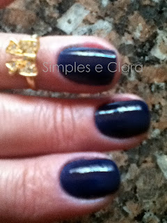 Esmalte antialérgico azul, Blog Simples e Clara
