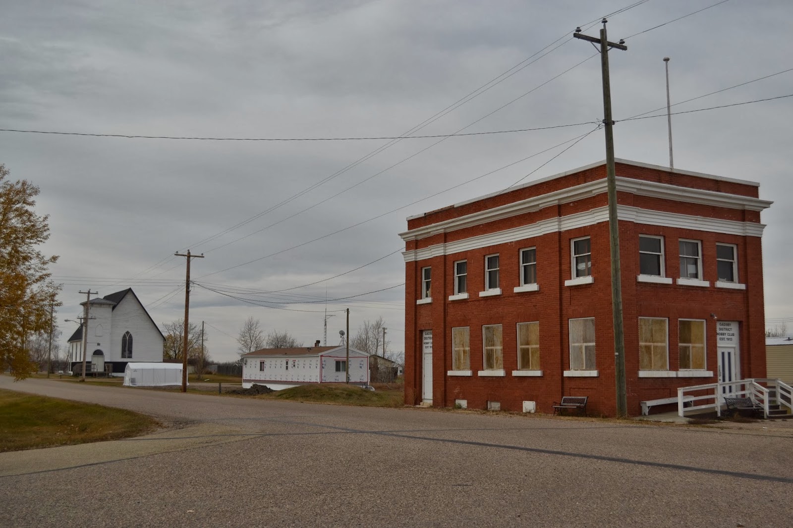 McLeans Mini Travel Blog Lousana to Gadsby