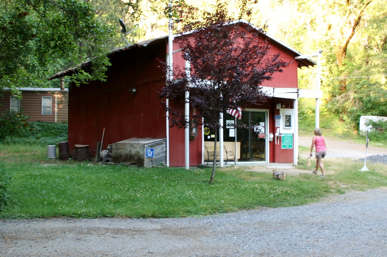 Joe, Diane, & Mallery's Big Adventure Modern Day Gypsies Sleepy
