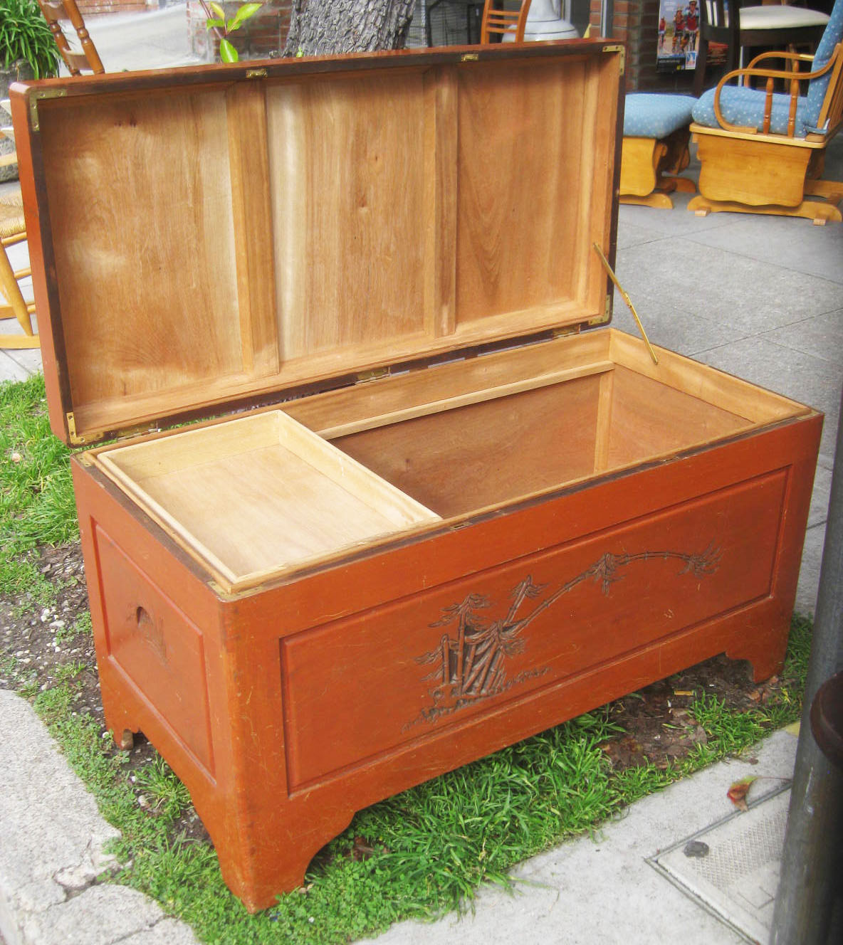 UHURU FURNITURE & COLLECTIBLES SOLD Chinese Wooden Chest 95