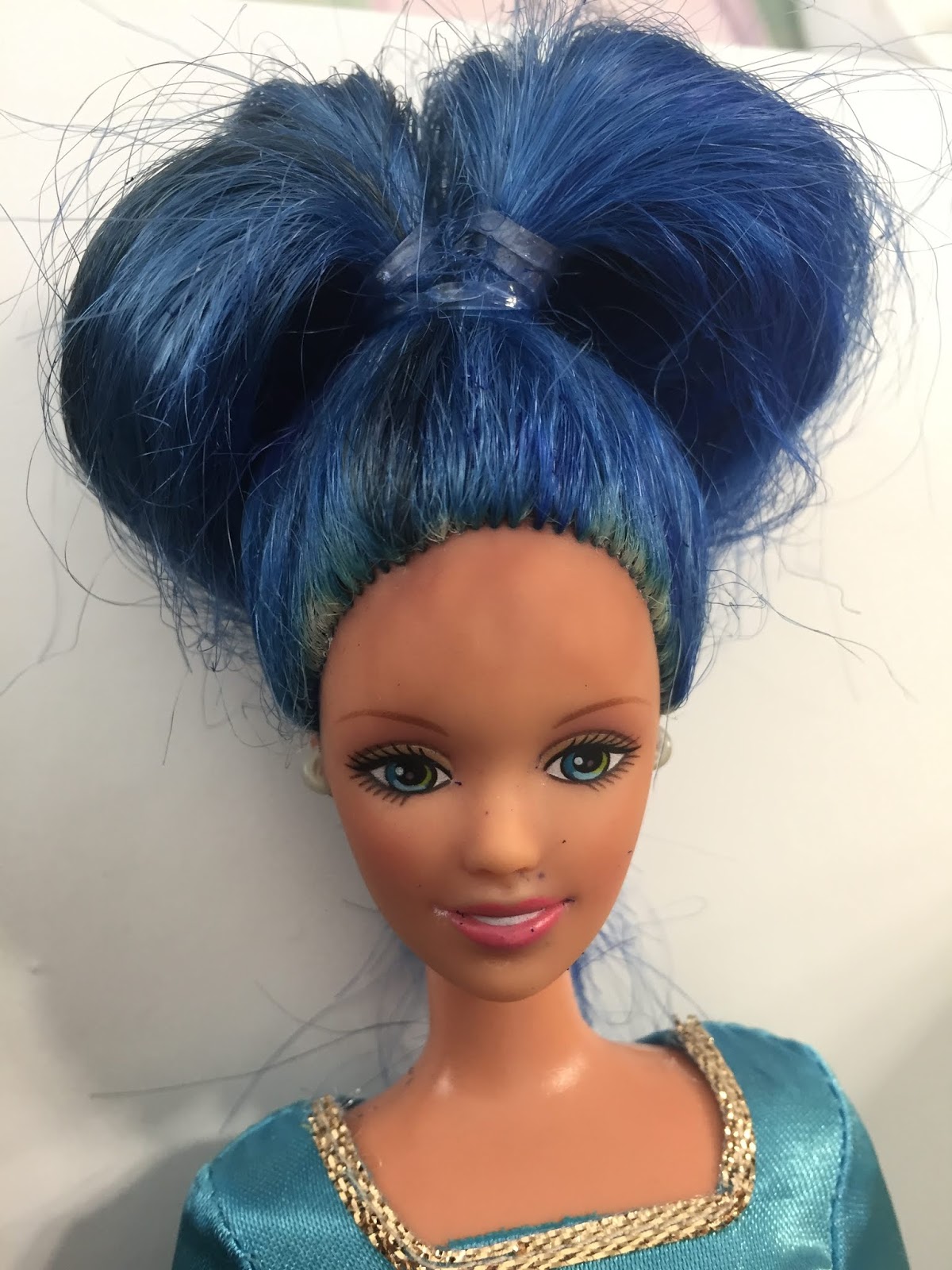 Got Glue Will Craft How to dye Barbie's hair and remove stains from