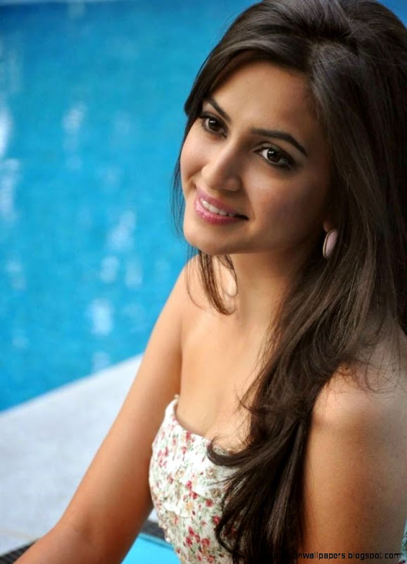 Unique HD Wallpapers 4U Kriti Kharbanda Beautiful HD Wallpaper Free