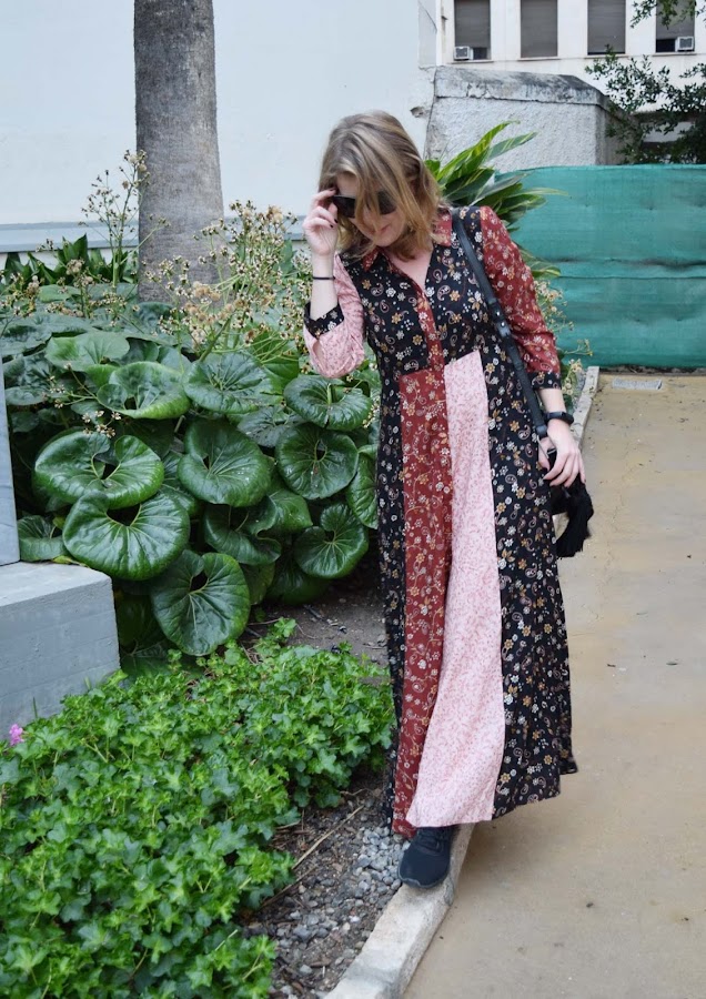 Como_llevar_vestido_largo_con_zapatillas