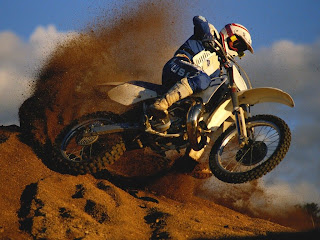 racing on dirt hd photo