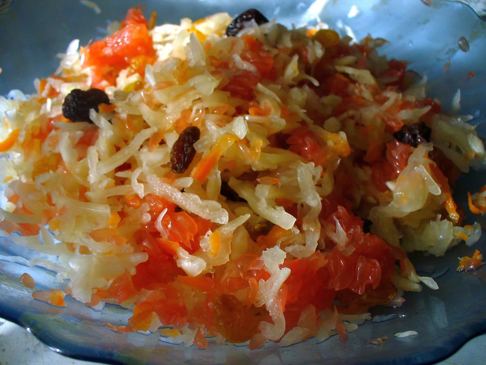 Салат с квашеной капустой