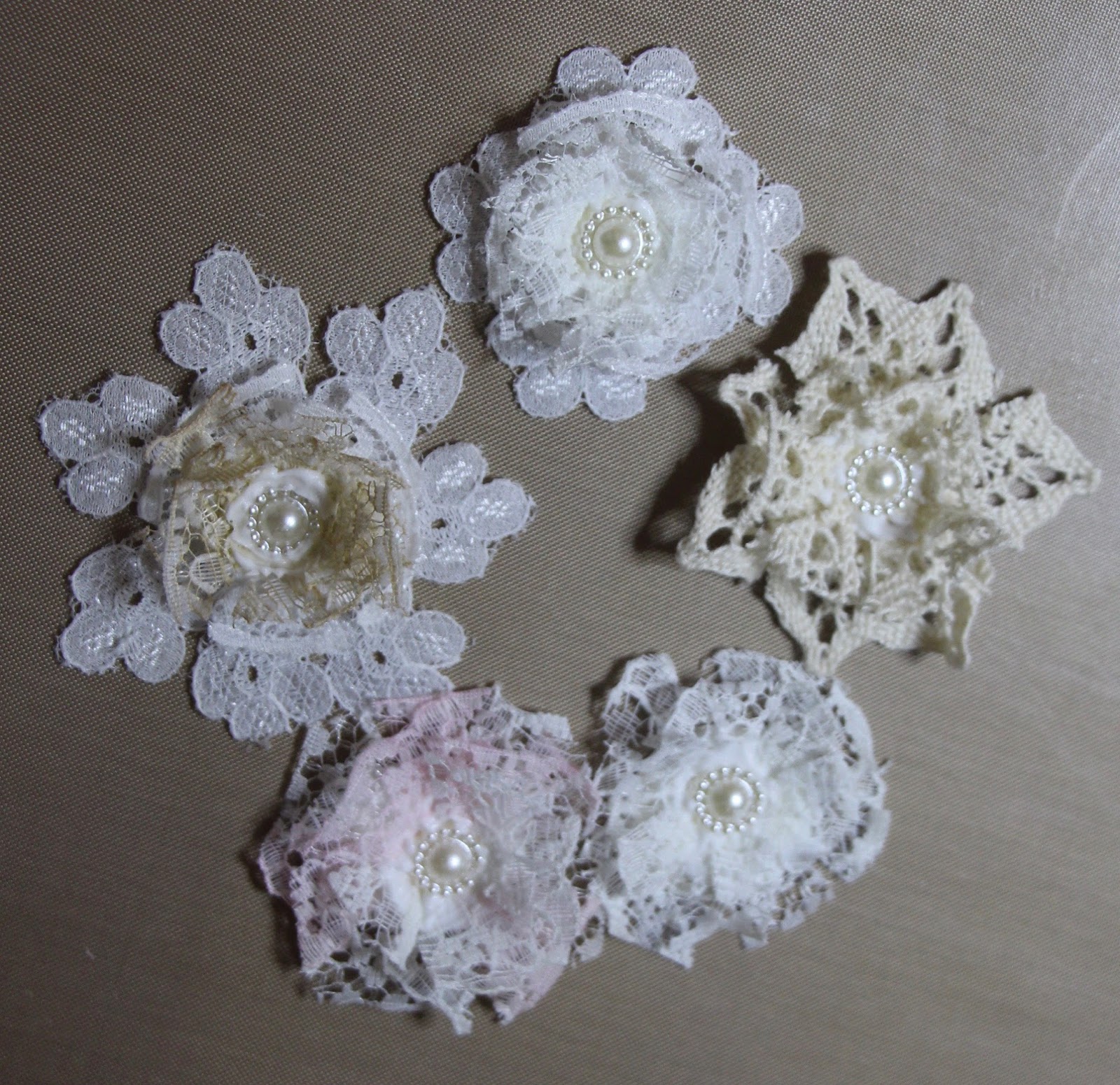 Tales from the Week Day Home Easy Peasy Lacey Flowers Tutorial