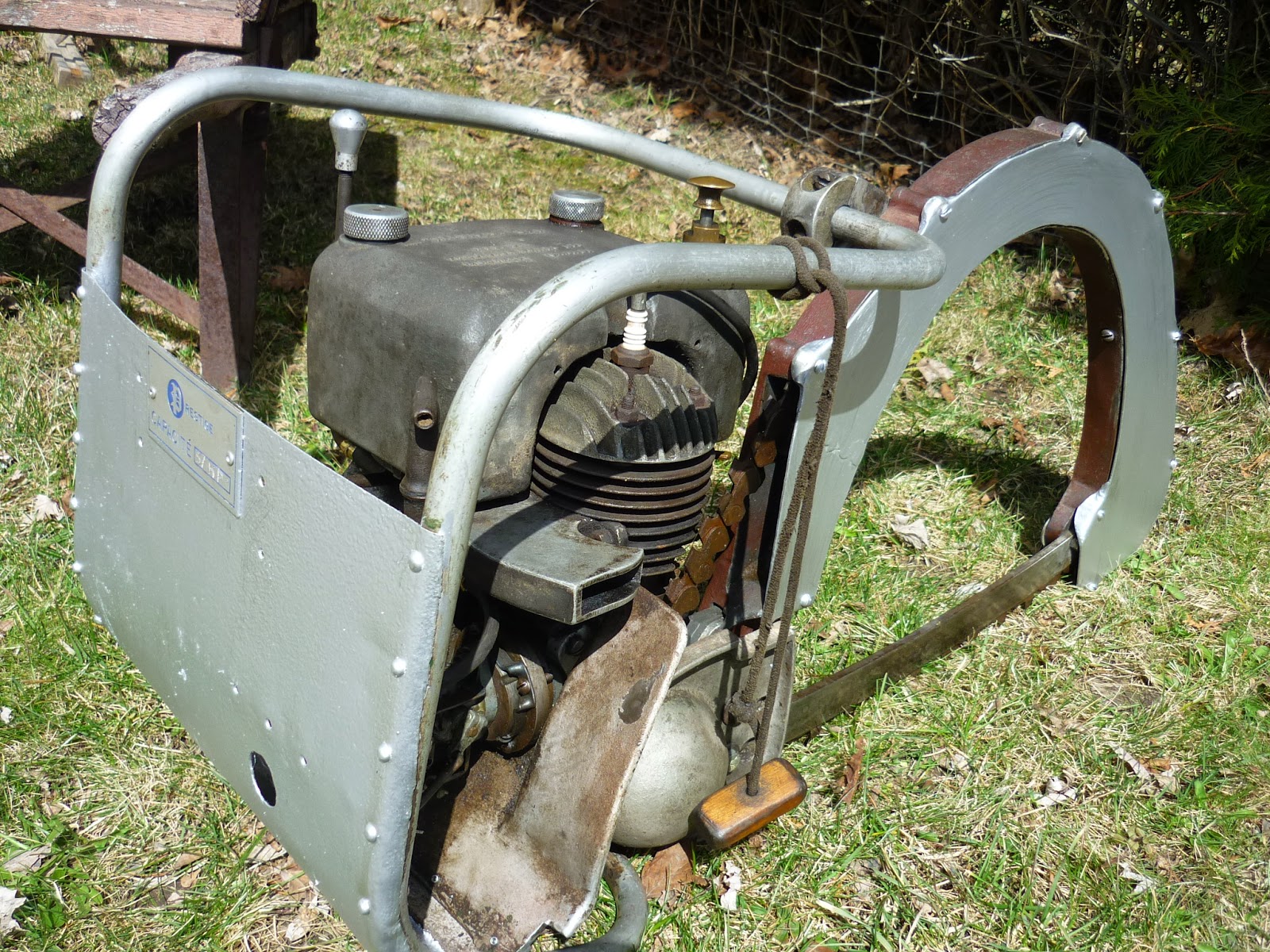 VINTAGE CHAINSAW COLLECTION PRECISION MODEL 3 SMALL BOW 18 INCH.