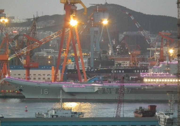 cHINESE+Aircraft+carrier+cv-16+Liaoning+lights+up+for+Middle+Autumn+Festival+j-11+fighter+jet+naval+pla+navy+plan+landing+takoff+z-8+9+11+12+aewc+(1).jpg
