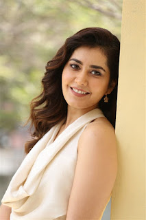 Actress Raashi Khanna Stills at World Famous Lover Movie Interview Actress Raashi Khanna Stills at World Famous Lover Movie Interview