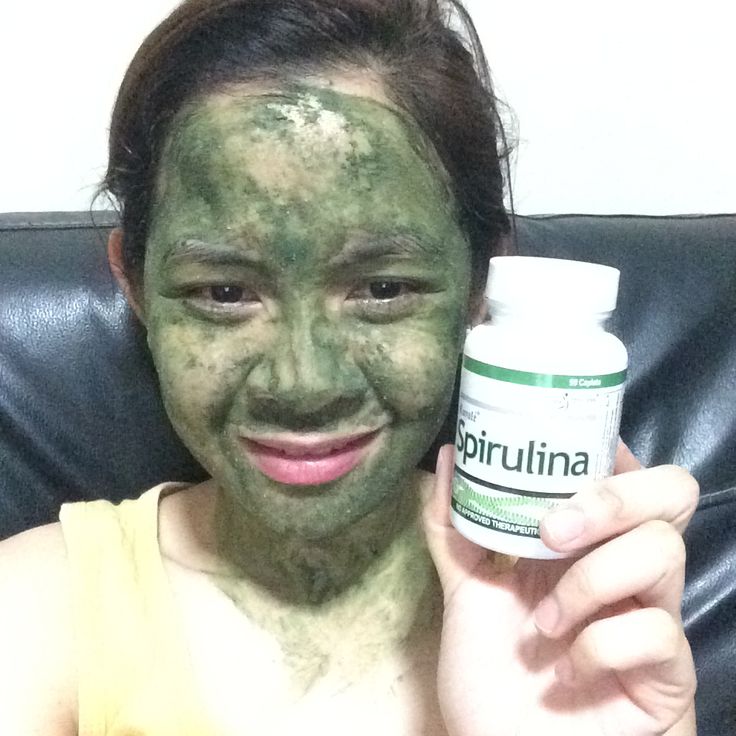 Royale Spirulina Used As Face Mask