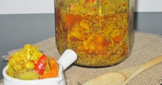 Gajar Gobhi Shalgam Ka Achar Punjabi Style Shobha's Food Mazaa: GAJAR GOBHI SHALGAM KA ACHAR ( Punjabi Pickle )