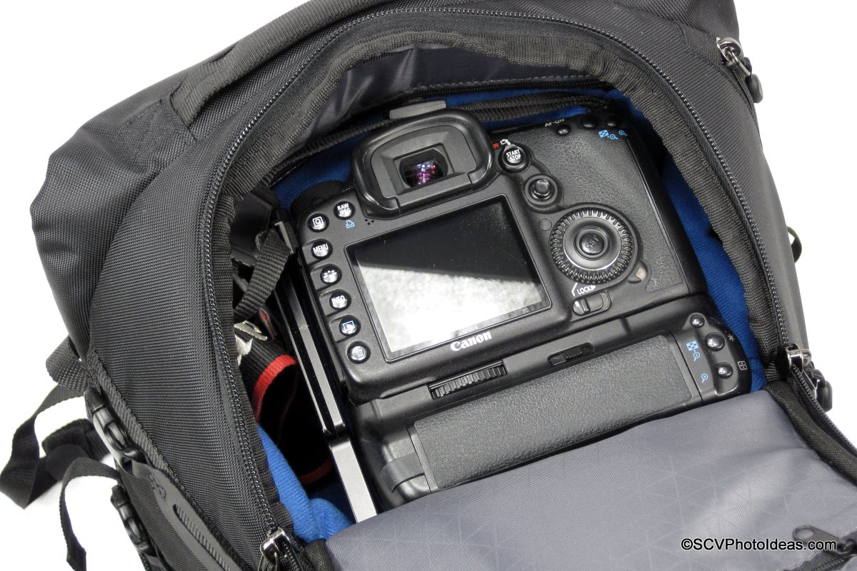 Case Logic DSB-103 w/ extra padded bag insert plus gripped camera & lenses