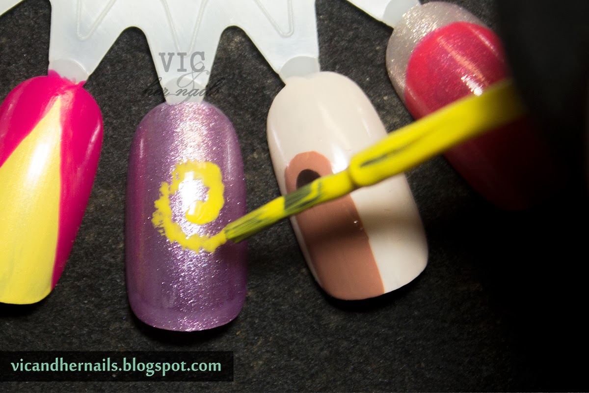 vic-and-her-nails-super-easy-swirl-nail-art-tutorial