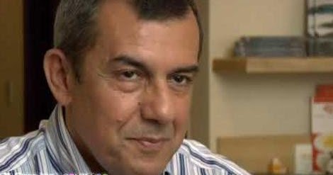 voar fora da asa CANTAR Gastão Cruz