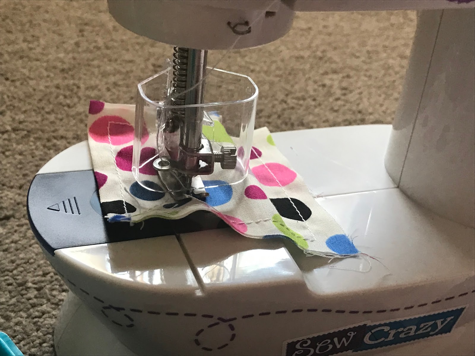 Cra-Z-Art Shimmer 'N Sparkle Sewing Machine Kit 