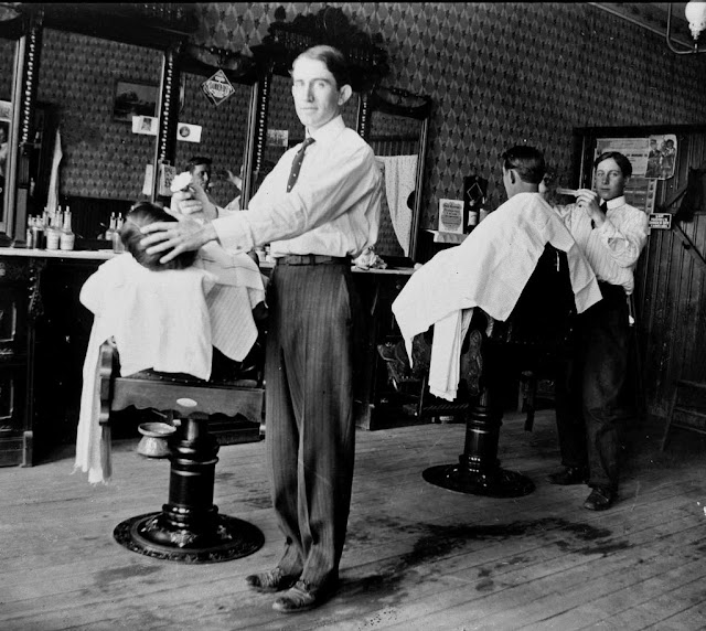 33 Rare Vintage Photographs Captured Barber Shops From Between the Late 19th and Early 20th